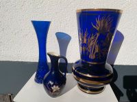 blaue Glas- und Kobalt Porzellan Vasen zu je Bayern - Großkarolinenfeld Vorschau