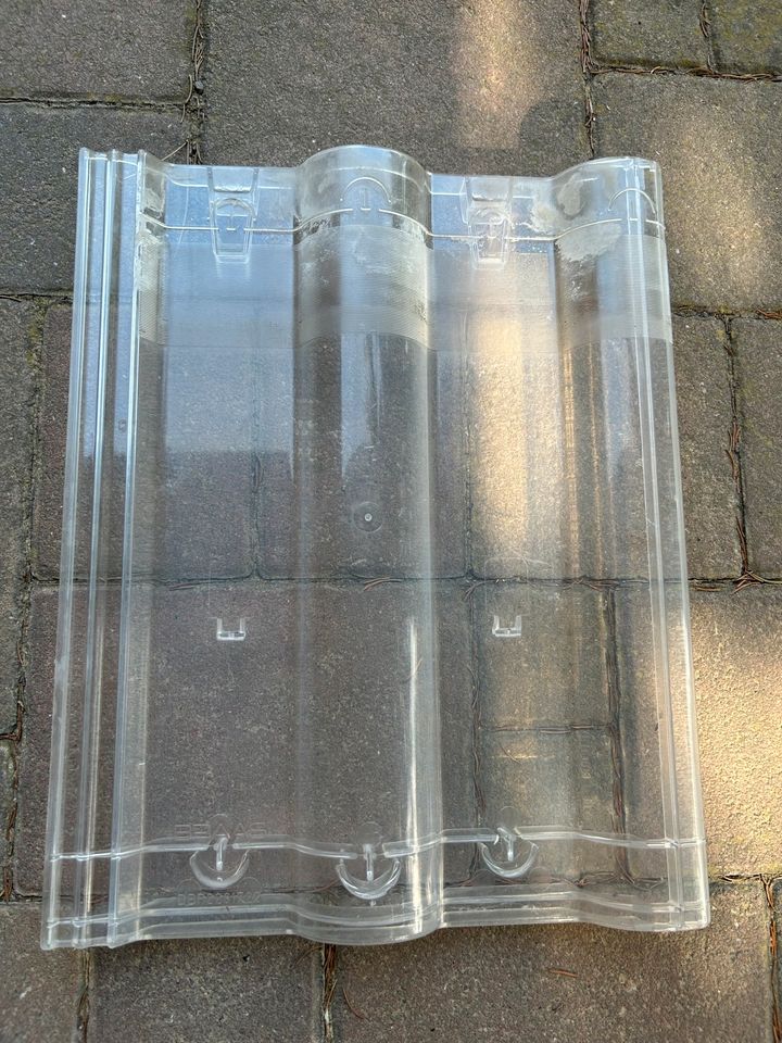 Lichtpfanne/Dachziegel transparent in Eisleben