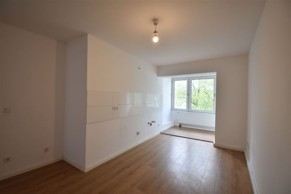 Modernes Wohnen! Bezugfreies Apartment mit Wohnküche in E-Frohnhausen in Essen