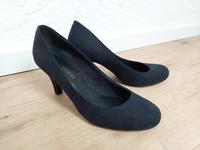 Schwarze Wildleder Velour Pumps von Yessica C&A, Gr. 38 Bayern - Ergoldsbach Vorschau