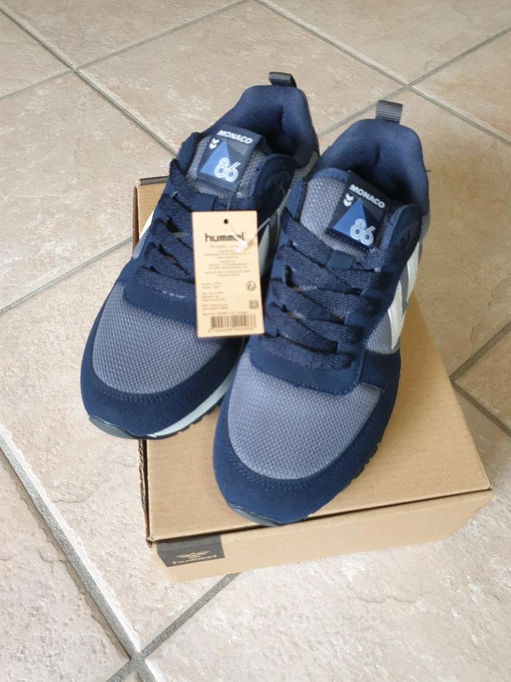 NEUE UNGETRAGENE SNEAKER HUMMEL MONACO 86 GR. 39 BLAU 216551 in Kleinwallstadt