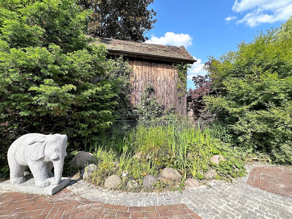 Großer Bungalow mit Nebengebäude und traumhaftem Garten Provisionsfrei für den Käufer in Ennigerloh