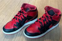 Nike Air Jordan 1 Mid Sneaker schwarz rot, Gr. 38,5 mit OVP Innenstadt - Köln Altstadt Vorschau