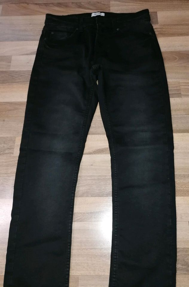 Only&Sons, schwarze Jeans, slim, W30 /L34 in Groitzsch