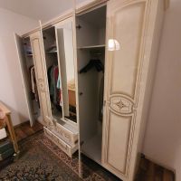 Frontlack Schlafzimmerschrank mit Spiegelungen B2,8mxT60cmxH2m München - Schwabing-Freimann Vorschau