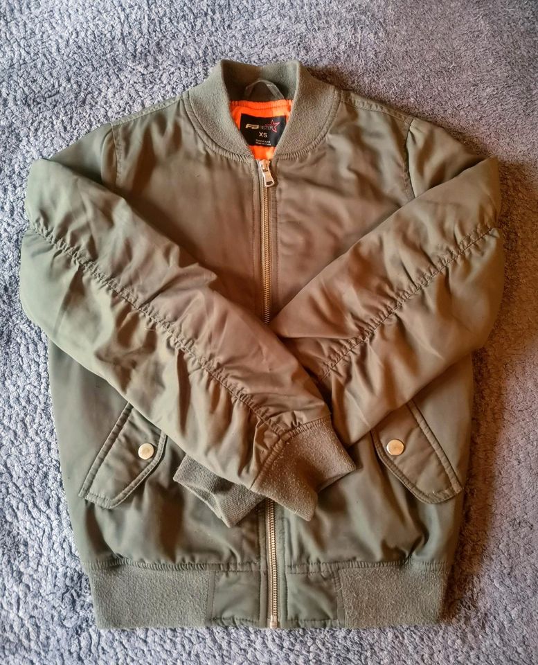 Bomberjacke, New Yorker, Gr.XS, Khaki in Hamburg