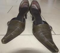 Buffalo Pumps grün khaki Leder Gr. 39 sehr spitz Schleswig-Holstein - Glinde Vorschau