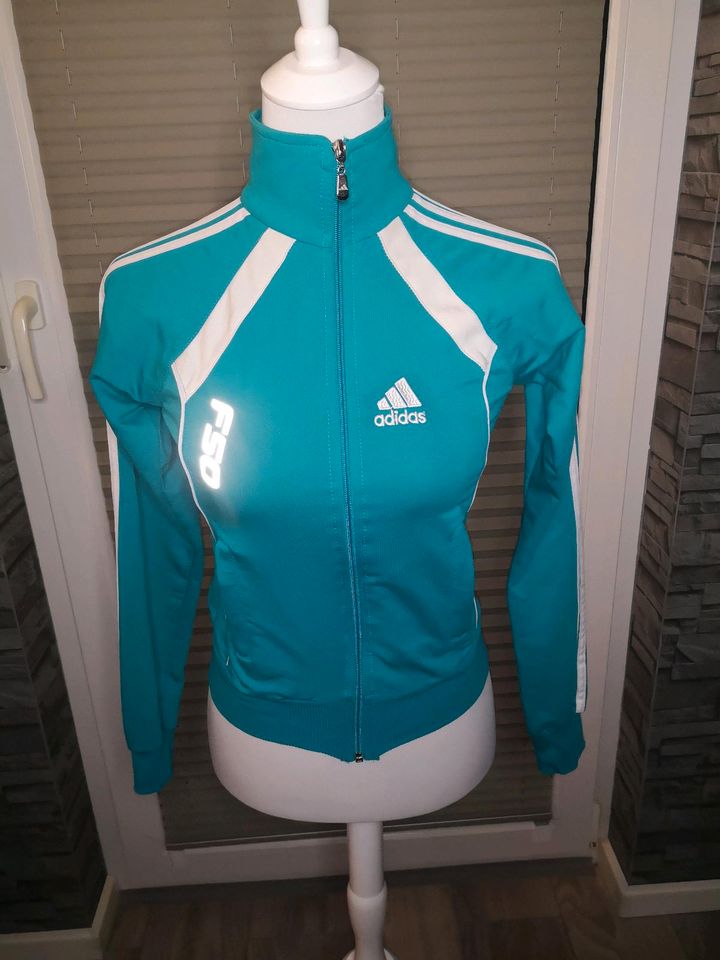 Adidas F50 Jacke türkis Sportjacke Gr. S in Althüttendorf