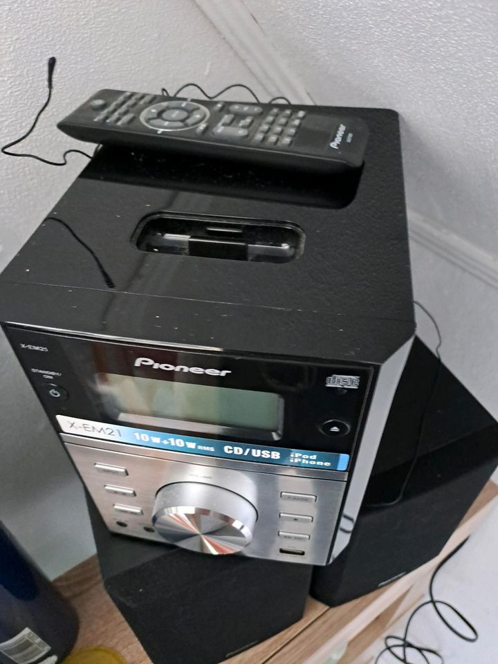 Pioneer cd Reseiver X-EM21, in Großenwiehe
