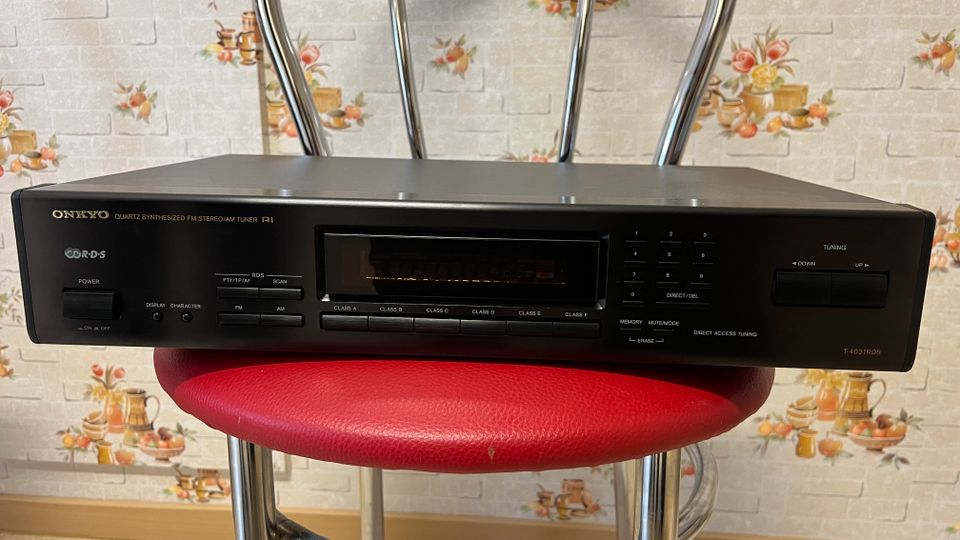 Onkyo Stereo Tuner  T4031 RDS in Titisee-Neustadt