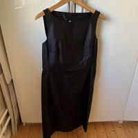 Super schönes Etui-Kleid, schwarz, Seide, Gr. 40, Hennes Collecti Sachsen - Jöhstadt Vorschau