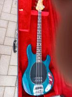 MusicMan Stingray Bass Bj. 1990 Hessen - Karben Vorschau
