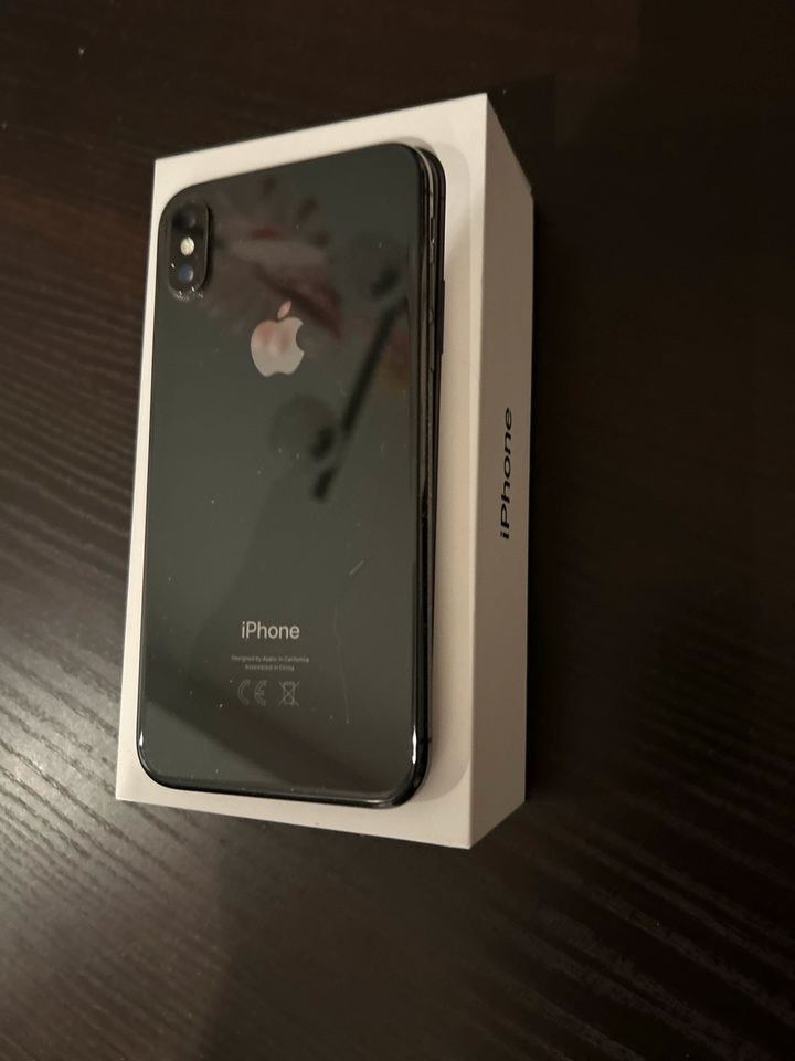iPhone X 64 GB Schwarz gebraucht in Waren (Müritz)
