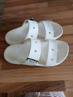 Crocs Sandalen 37 Weiß M4W6 Berlin - Neukölln Vorschau