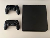 PlayStation 4 1TB Spielkonsole mit 2 DualShock 4 Controller Brandenburg - Senftenberg Vorschau