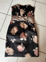 figurbetontes Kleid trägerlos Blumen schwarz Gr.34/XS H&M Nordrhein-Westfalen - Kerpen Vorschau