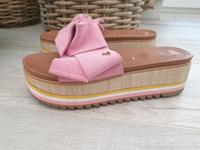 GIOSEPPO Pantoffeln Slipper Sandalen Gr 38 top Zustand Bayern - Marktredwitz Vorschau