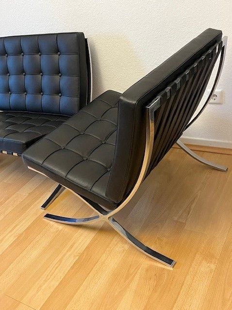 Barcelona Knoll International 2 Sessel + 1 Hocker Leder schwarz in Duisburg