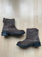 Lässige Boots mit Nieten von Lola Cruz Eimsbüttel - Hamburg Eimsbüttel (Stadtteil) Vorschau