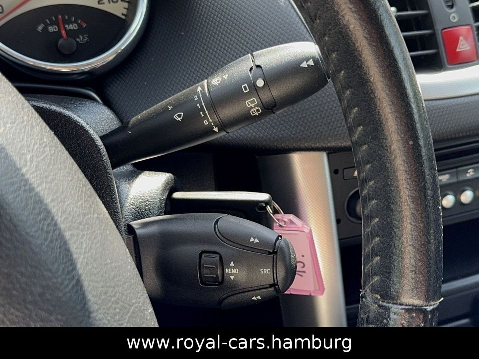 Peugeot 207 Sport KLIMA*AHK*SERVO*CD*SCHECKHEFT*II.HAND! in Hamburg