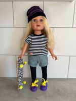 JOURNEY GIRL Puppe blond 47 cm OUR GENERATION Outfit Skateboard Bayern - Bayreuth Vorschau