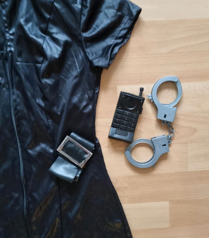 Kostüm Polizistin (Erwachsene) Größe S smiffys Kleid, Mütze, usw. in Oldenburg