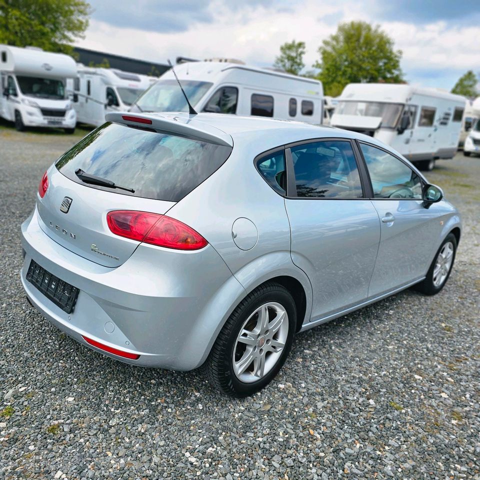 ✅SEAT LEON STYLE ECOMOTIVE/1.6 TDI/SCHECKHEFT/ ALU/KLIMA in Bindlach