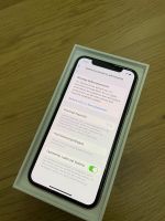 iPhone X 64GB - weiß - Display/Rückseite gebrochen Baden-Württemberg - Nagold Vorschau