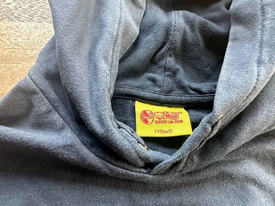 Kapuzenpullover Hoodie von Steiff Größe 110 in Berlin