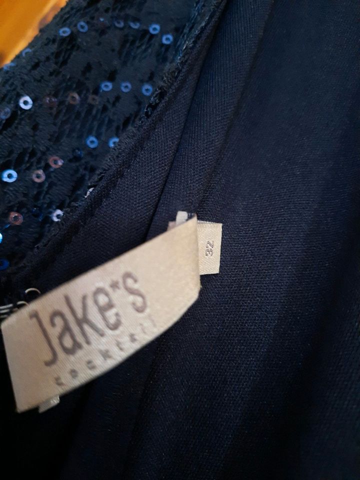Kleid blau mit Pailletten von Jakes Größe xs in Treuenbrietzen