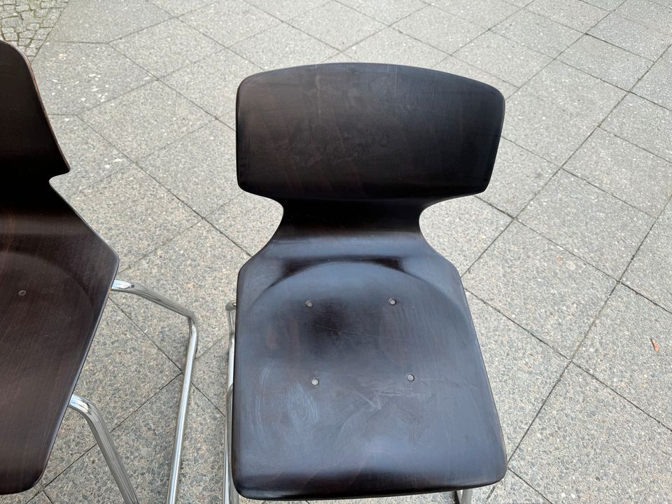 8 Flötotto Schwarz braun Reparaturbedürftig Stühle chairs Set in Berlin