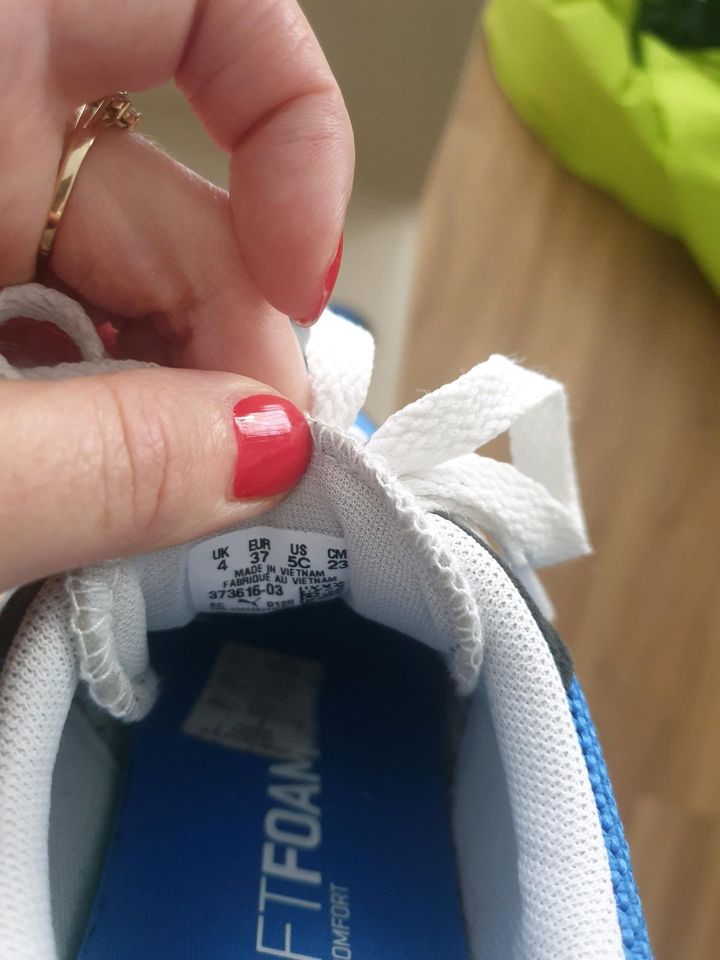 Kinder Puma Schuhe Größe 37 in Kelkheim