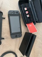 Nintendo Switch inkl. Transportbox und drei Spielen Niedersachsen - Glandorf Vorschau