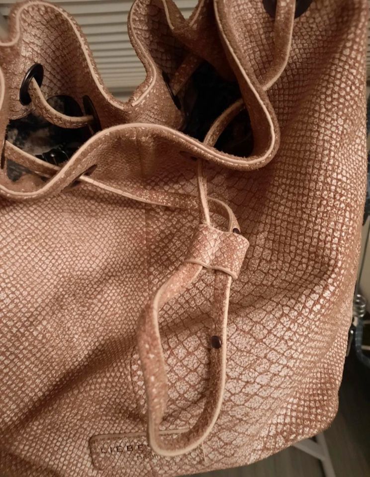 Liebeskind Handtasche bucket bag Beuteltasche Leder rosé wie neu in Dorsten