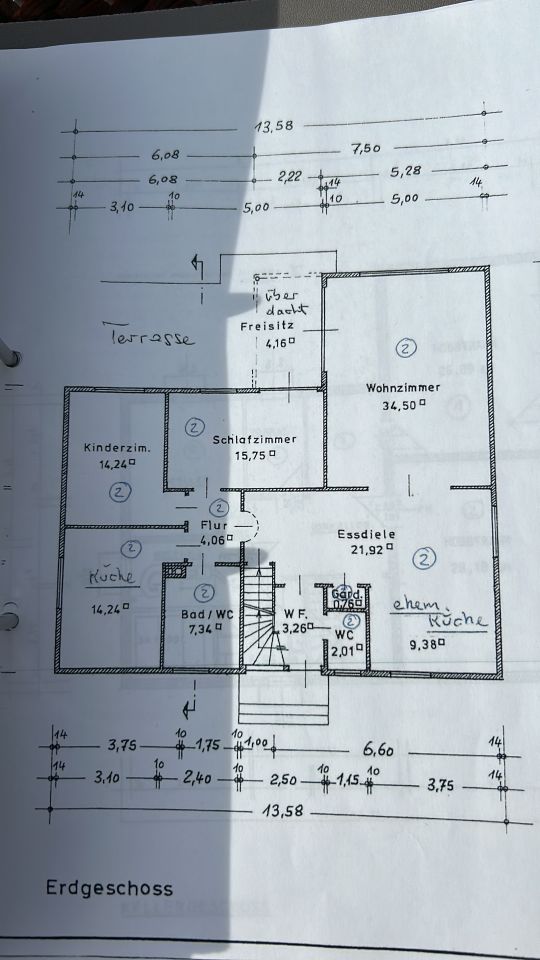 Haus mit großem Garten, Keller, Garage und Carport in zentraler Lage in Heli in Hessisch Lichtenau