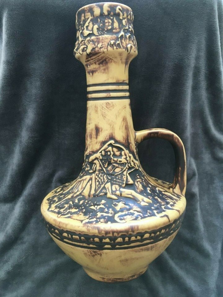 Bodenvase von Walter Gerhards, 70er Jahre," Assyrische Löwenjagd" in Donnersdorf