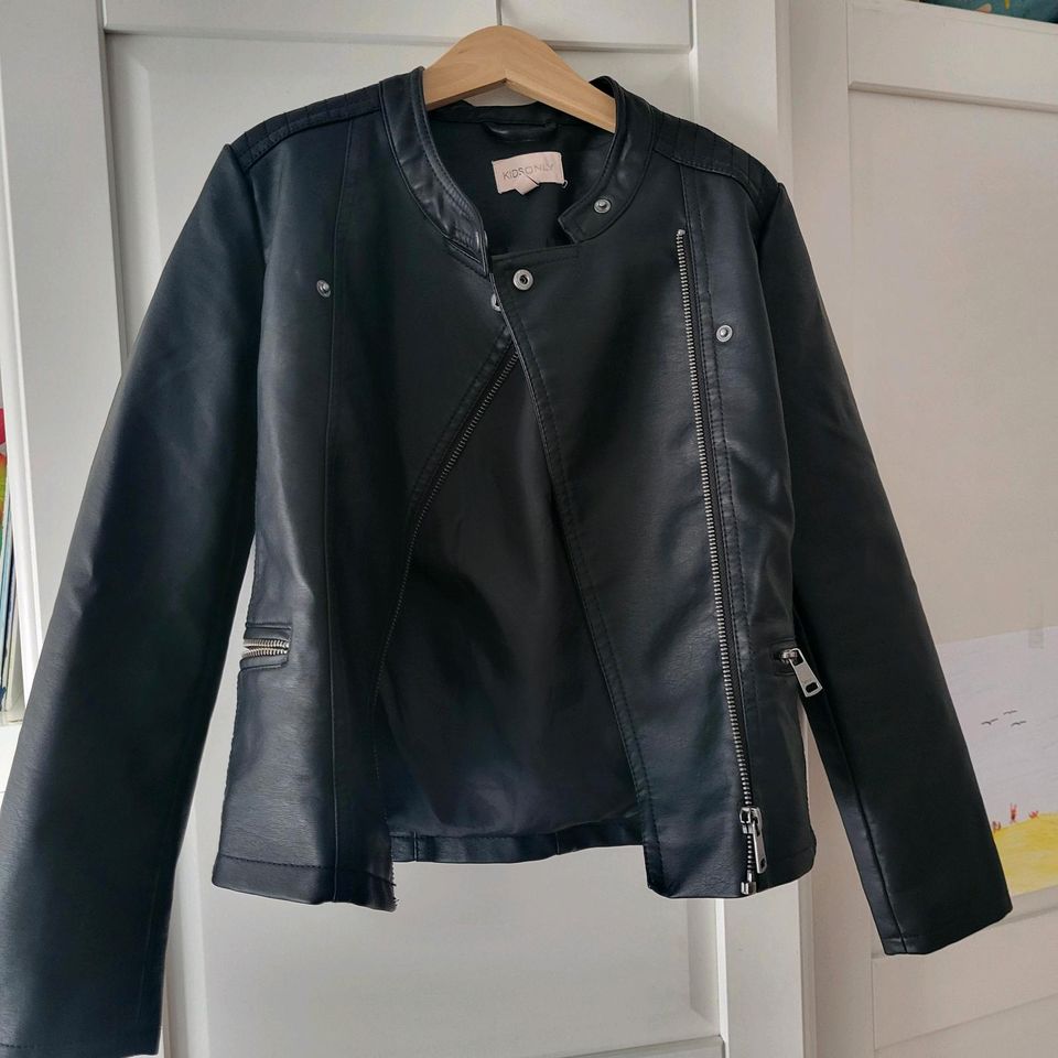 Kids Only Lederimitat Biker Jacke wie neu in Schorndorf