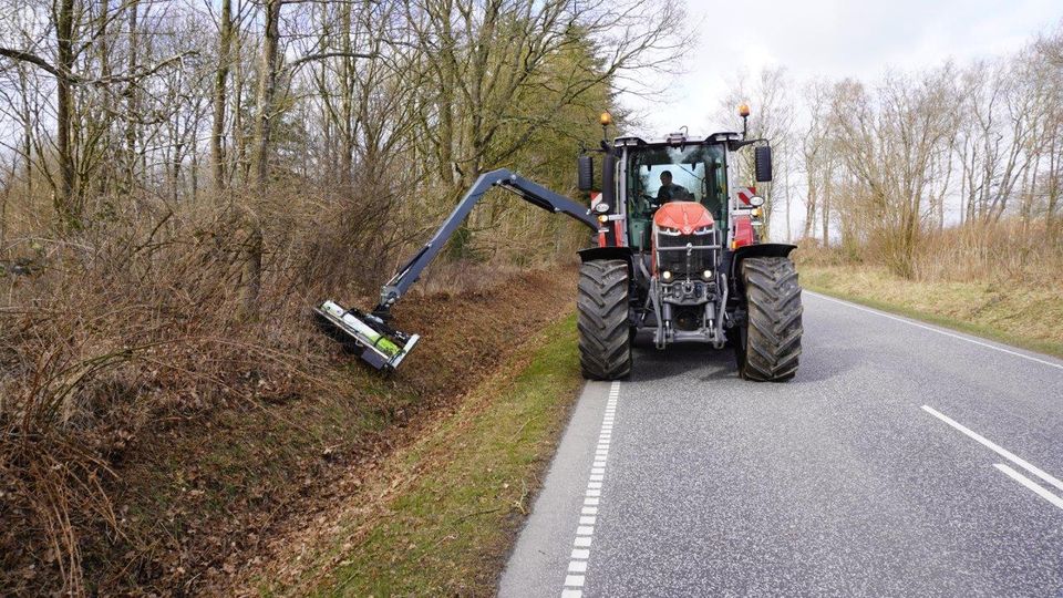 GREENTEC SPIDER 720-8PLUS mit Mulchkopf FR162Plus Auslegemulcher in Untermünkheim