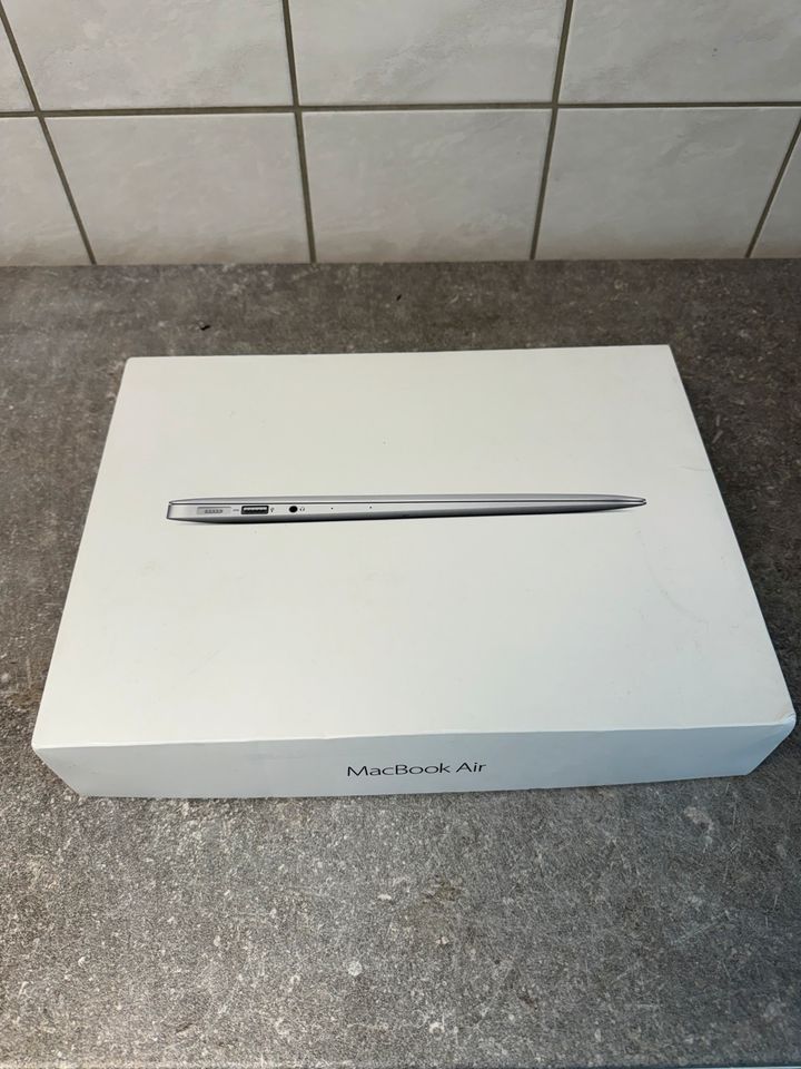 ✅ APPLE MacBook Air 13“ Zoll 256 GB 1,6 GHz Dual-Core in Stolberg (Rhld)