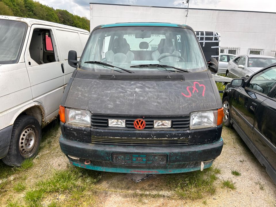 Vw T4 Multivan 2.0 Benzin AAC 62KW 84PS Schlachtfahrzeug Teile in Idar-Oberstein