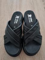 Rieker Damen Evolution Gr. 38 schwarz Pantoletten Sandalen Niedersachsen - Lingen (Ems) Vorschau