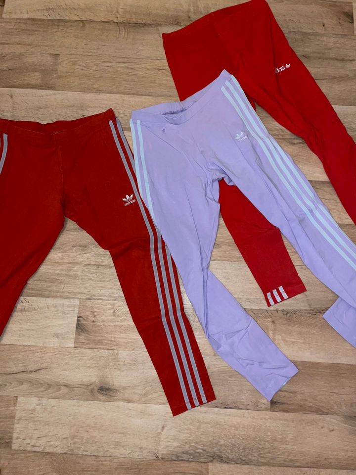 Adidas Leggings XS/S 3€ pro Stück Mangelhaft in Halle