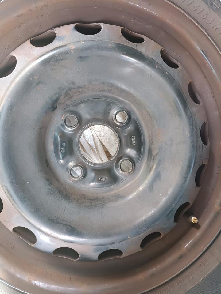Sommerreifen mit Stahlfelgen 175/65/15 DOT 2019 Toyota Yaris in Nürnberg (Mittelfr)