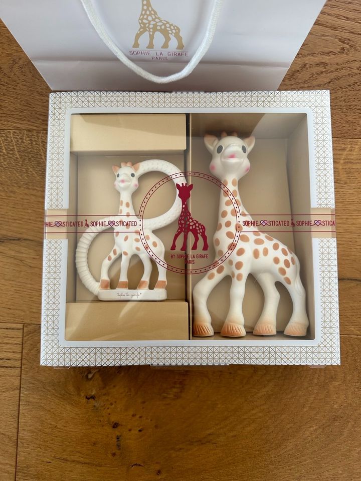 Sophie La Girafe Paris Geschenk Set Neu in Großpösna