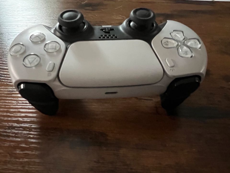 Sony PlayStation DualSense Wireless Controller in Erftstadt