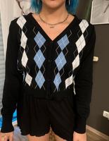 Süßer Pullover mit V Kragen Karo-Muster in schwarz / blau / weiß Bayern - Frensdorf Vorschau
