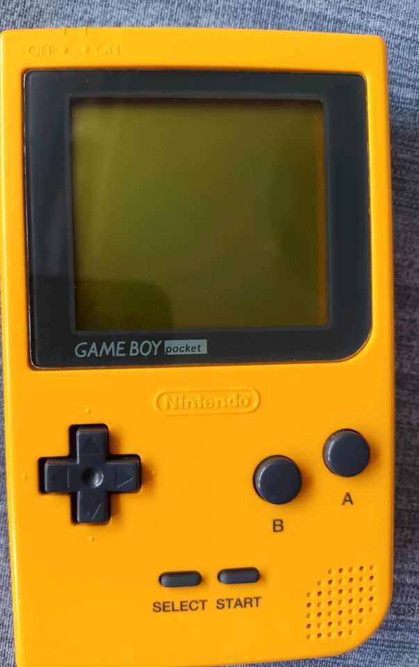 Nintendo GameBoy Pocket m. Spiel u. Linkkabel in Blaichach
