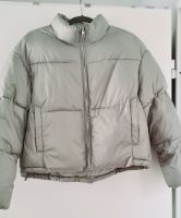 Bershka Steppjacke Winterjacke Blogger Salbeigrün Gr. L Hessen - Bad Nauheim Vorschau