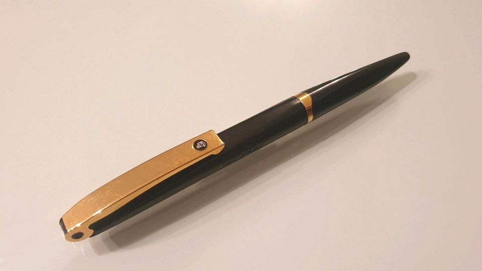 Pelikan Design Colani Kugelschreiber schwarz gold in Garbsen