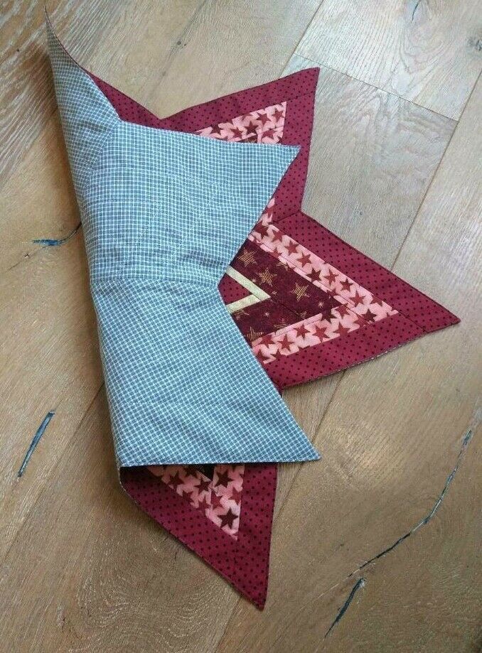 Tischdecke Patchwork Weihnachten weinrot 62 cm NEU Stern Deko in Winnenden